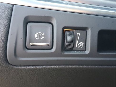 Certified 2023 Cadillac XT5 Luxury w/ LPO, Floor Liner Package image 14