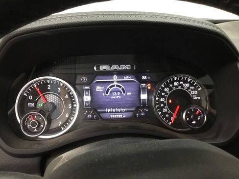 Used 2022 RAM 2500 Laramie AWD/4WD image 12