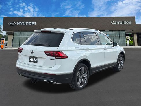 Used 2020 Volkswagen Tiguan SEL AWD/4WD image 5