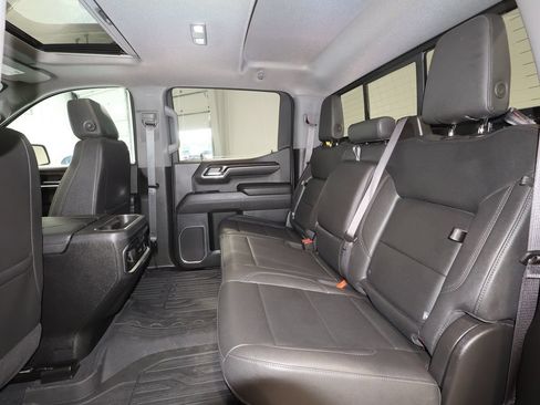 Used 2023 GMC Sierra 1500 SLT w/ SLT Premium Plus Package AWD/4WD image 24