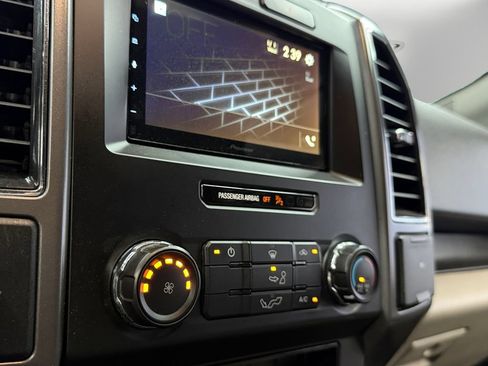 Used 2017 Ford F150 XLT RWD image 21