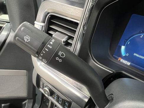 Used 2025 Ford F350 Lariat w/ Black Appearance Package image 31