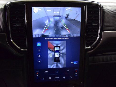 Used 2024 Ford Ranger XLT w/ Technology Package image 27