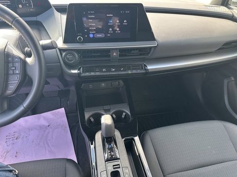 Used 2023 Toyota Prius LE image 9