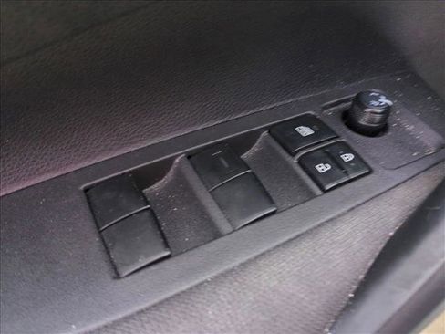 Used 2024 Toyota Corolla LE image 12