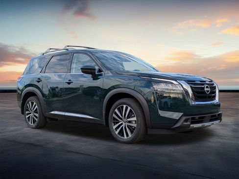 Certified 2024 Nissan Pathfinder Platinum w/ Cargo Package image 1