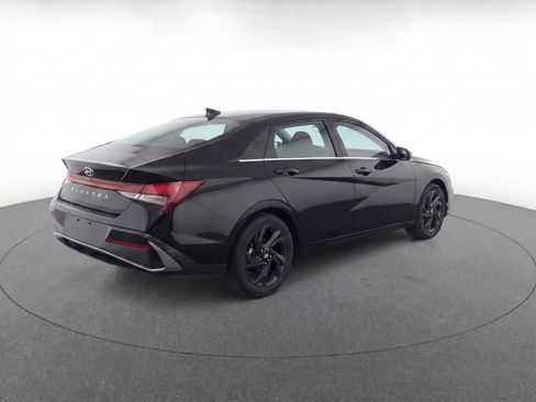 New 2026 Hyundai Elantra Sport FWD image 4