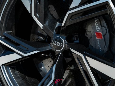 Used 2021 Audi RS 6 w/ Carbon Optic Package image 19