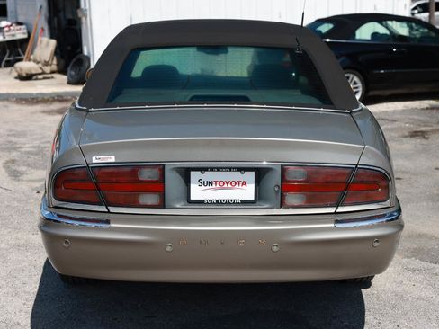 Used 2003 Buick Park Avenue w/ 1SE Package FWD image 9