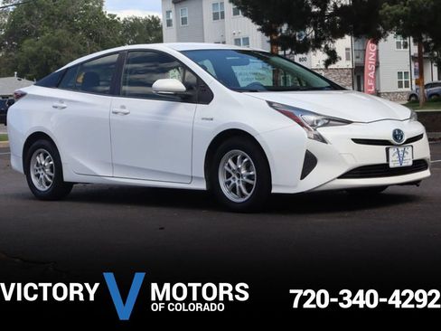 Used 2016 Toyota Prius Two FWD image 1