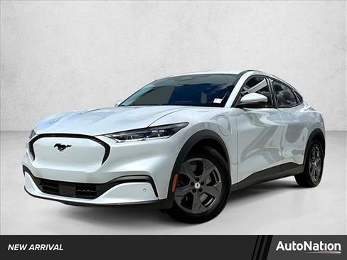 Used 2021 Ford Mustang Mach-E Select image 1
