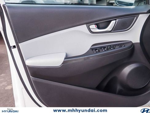 Certified 2023 Hyundai Kona SE FWD image 19