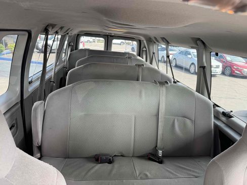 Used 2011 Ford E-350 and Econoline 350 XLT RWD image 13