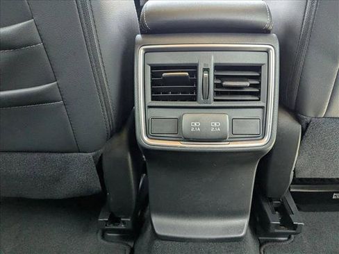 Used 2021 Subaru Forester Limited image 20