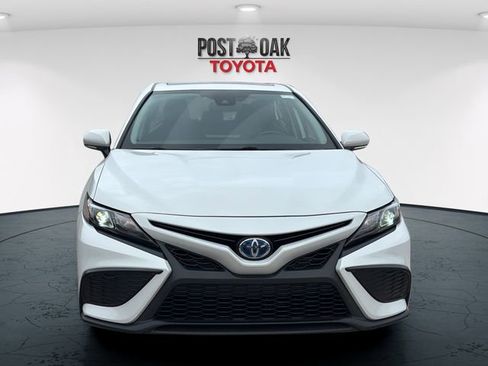 Used 2024 Toyota Camry SE w/ Audio Upgrade Package image 2