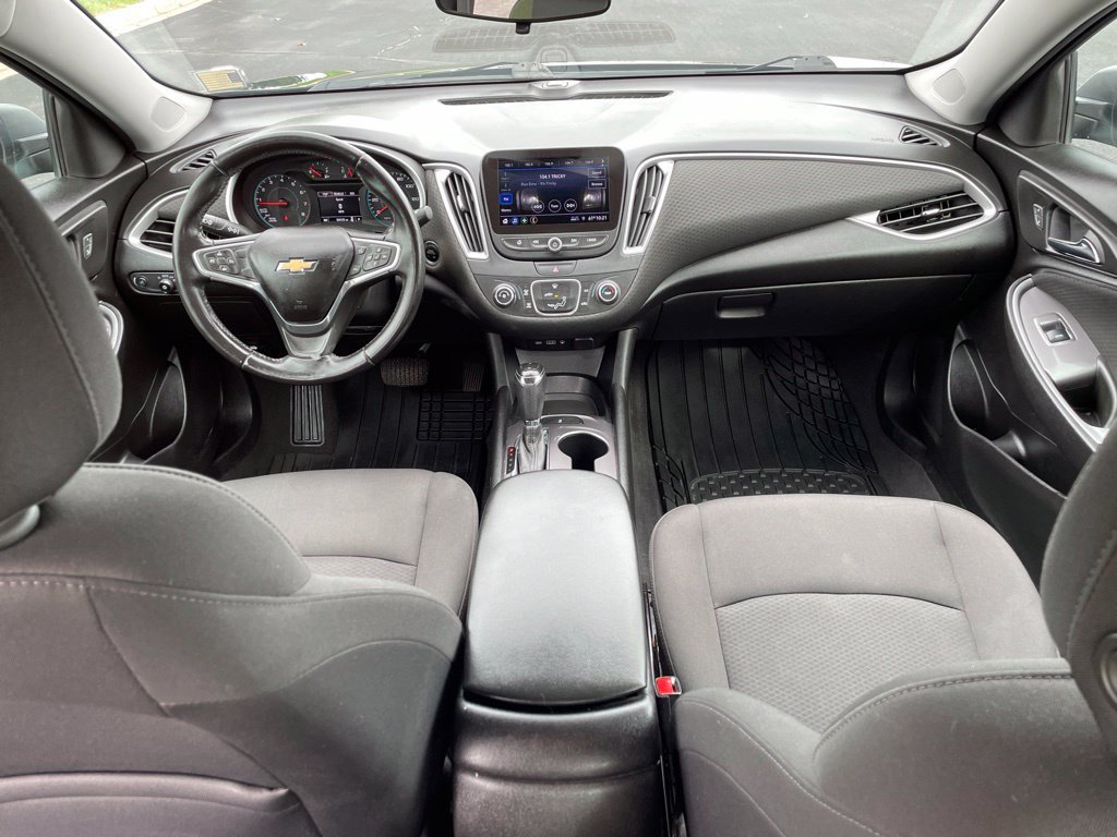 Used 2019 Chevrolet Malibu RS FWD image 23