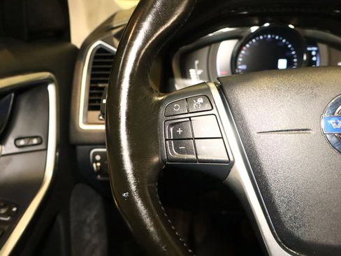 Used 2016 Volvo XC60 T6 Platinum w/ Climate Package image 11