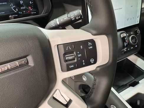 Used 2026 Land Rover Defender 110 S image 20