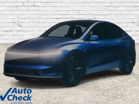 Used 2026 Tesla Model Y 2WD image 23