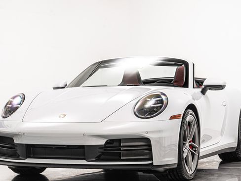 Used 2026 Porsche 911 Carrera S image 5