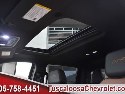 New 2026 Chevrolet Silverado 1500 High Country w/ Technology Package image 18
