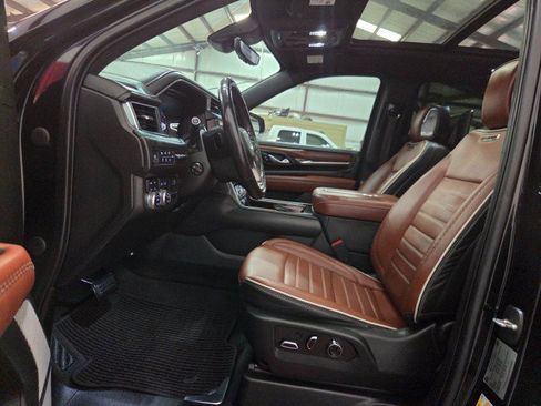 Used 2023 GMC Yukon XL Denali Ultimate AWD/4WD image 66