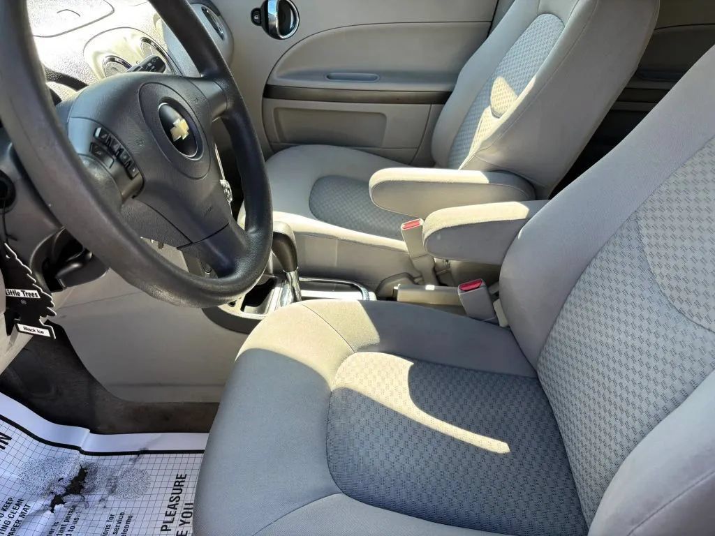 Used 2008 Chevrolet HHR LT FWD image 10