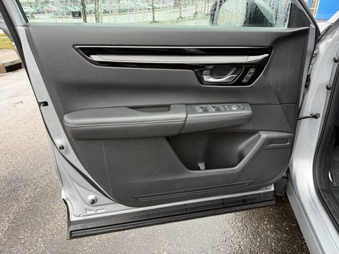 Used 2025 Honda CR-V EX-L image 17