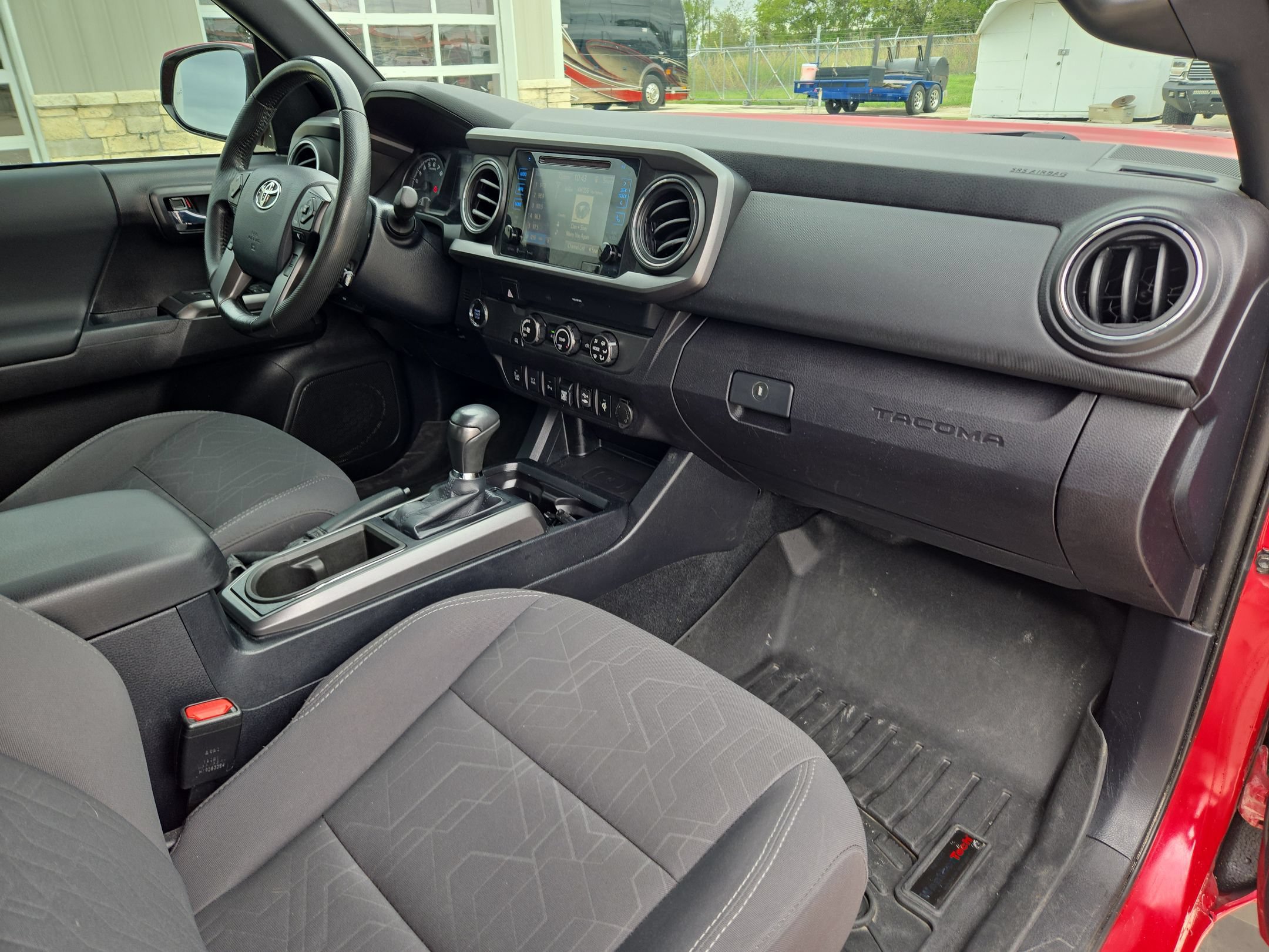 Used 2019 Toyota Tacoma 2WD Double Cab image 28