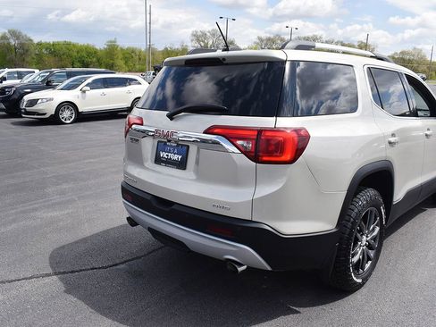 Used 2017 GMC Acadia SLT AWD/4WD image 31