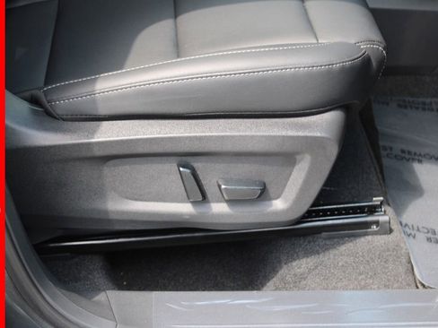 New 2025 Nissan Murano SL image 15