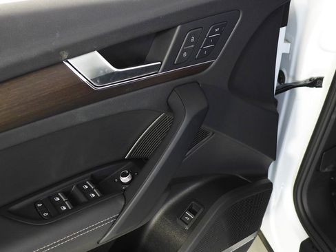 Used 2023 Audi Q5 2.0T Premium Plus w/ Premium Plus Package image 12