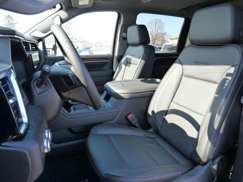 New 2026 GMC Sierra 3500 Denali w/ Denali Reserve Package image 34