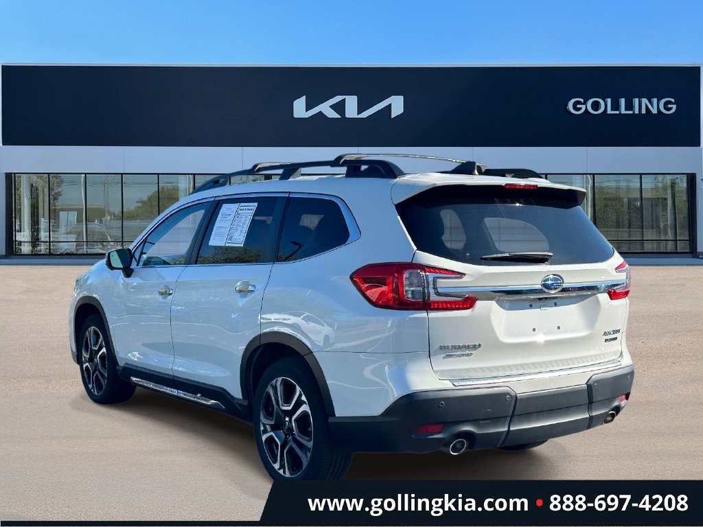 Used 2023 Subaru Ascent Touring AWD/4WD image 4