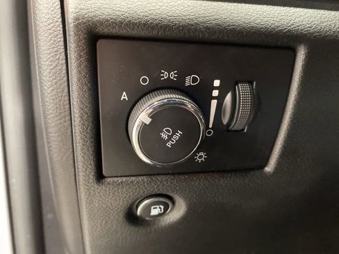 Used 2018 Jeep Grand Cherokee High Altitude image 18