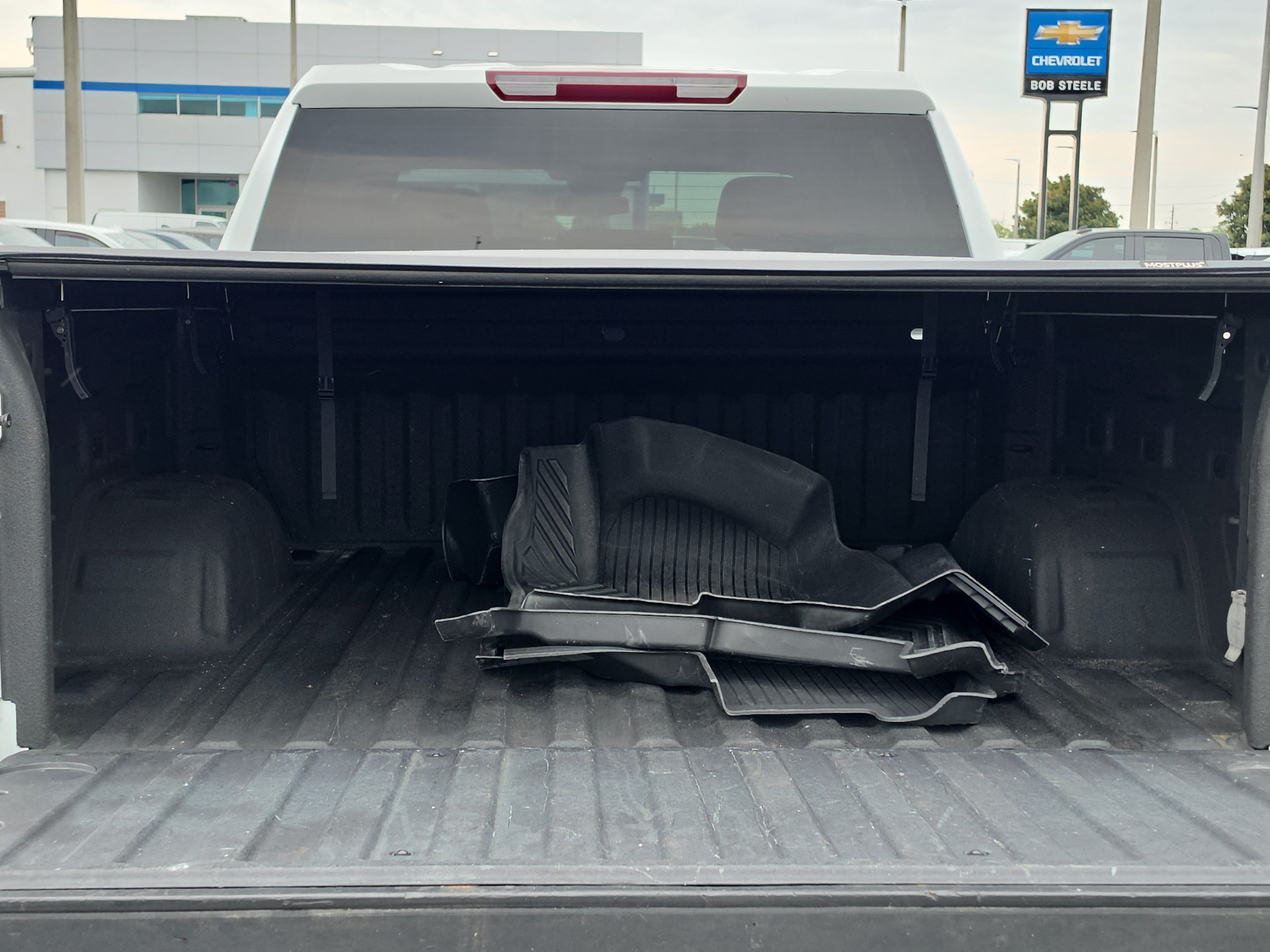 Used 2023 Chevrolet Silverado 1500 Custom Trail Boss w/ LPO, Dark Essentials Package AWD/4WD image 7