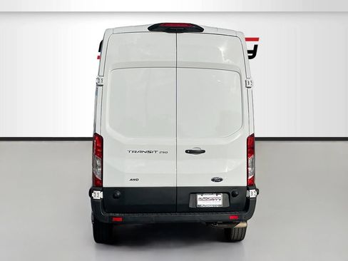 Used 2025 Ford Transit 250 148 High Roof AWD w/ Fleet Fuel Economy Package image 6