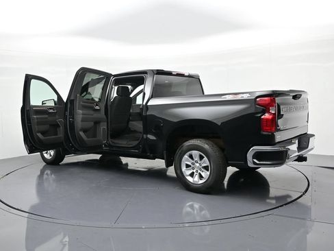 Used 2025 Chevrolet Silverado 1500 LT AWD/4WD image 25