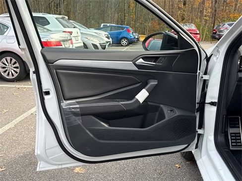 New 2025 Volkswagen Jetta Sport image 9