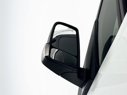 Used 2022 Mercedes-Benz Sprinter 3500 image 5