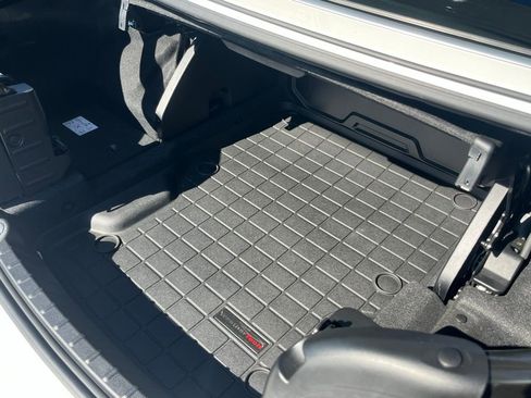 Used 2018 BMW 430i xDrive Convertible image 11