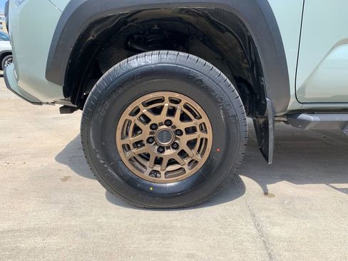 Used 2023 Toyota Tacoma 4x4 Double Cab w/ Trail Edition image 33