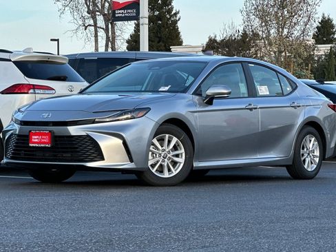 New 2026 Toyota Camry LE image 2
