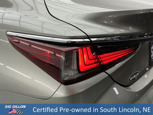 Used 2019 Lexus ES 350 image 22