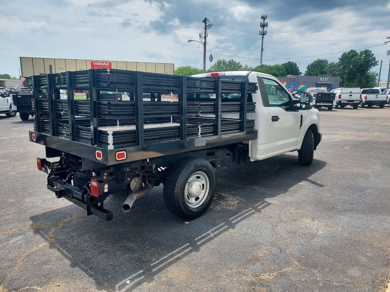 Used 2019 Ford F250 XL w/ Power Equipment Group RWD image 4