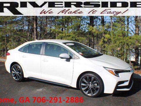 Certified 2024 Toyota Corolla SE image 1