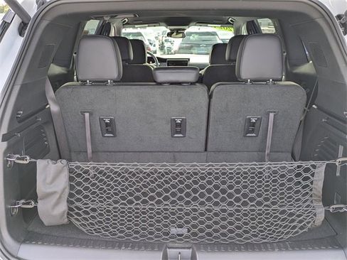 Certified 2024 GMC Acadia Elevation w/ Luxury Package image 13