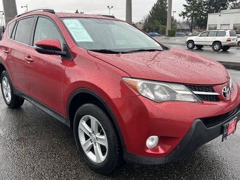 Used 2014 Toyota RAV4 XLE image 3