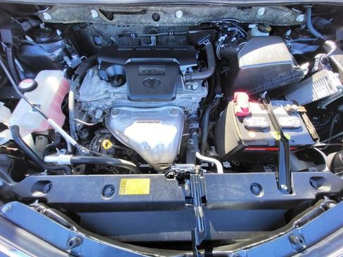 Used 2015 Toyota RAV4 XLE image 11