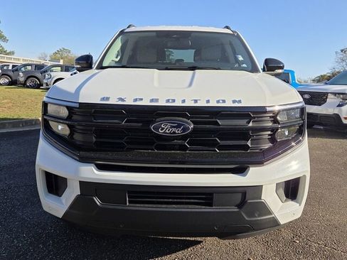 New 2026 Ford Expedition Active AWD/4WD image 2